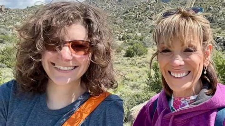 Is Roz Varon Still Married? Uncover The Truth