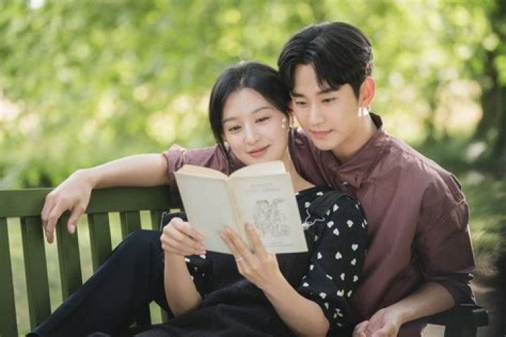 Seo Ye Ji And Kim Soo Hyun's Relationship Unravelled