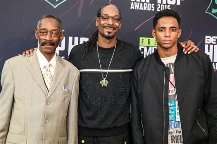 Snoop Dogg's Son Julian And His Mysterious Mother: Uncovering Hidden Truths