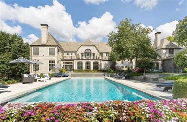Uncover The Heartwarming Story And Impact Of "Travis Kelce Buys Mom A House"