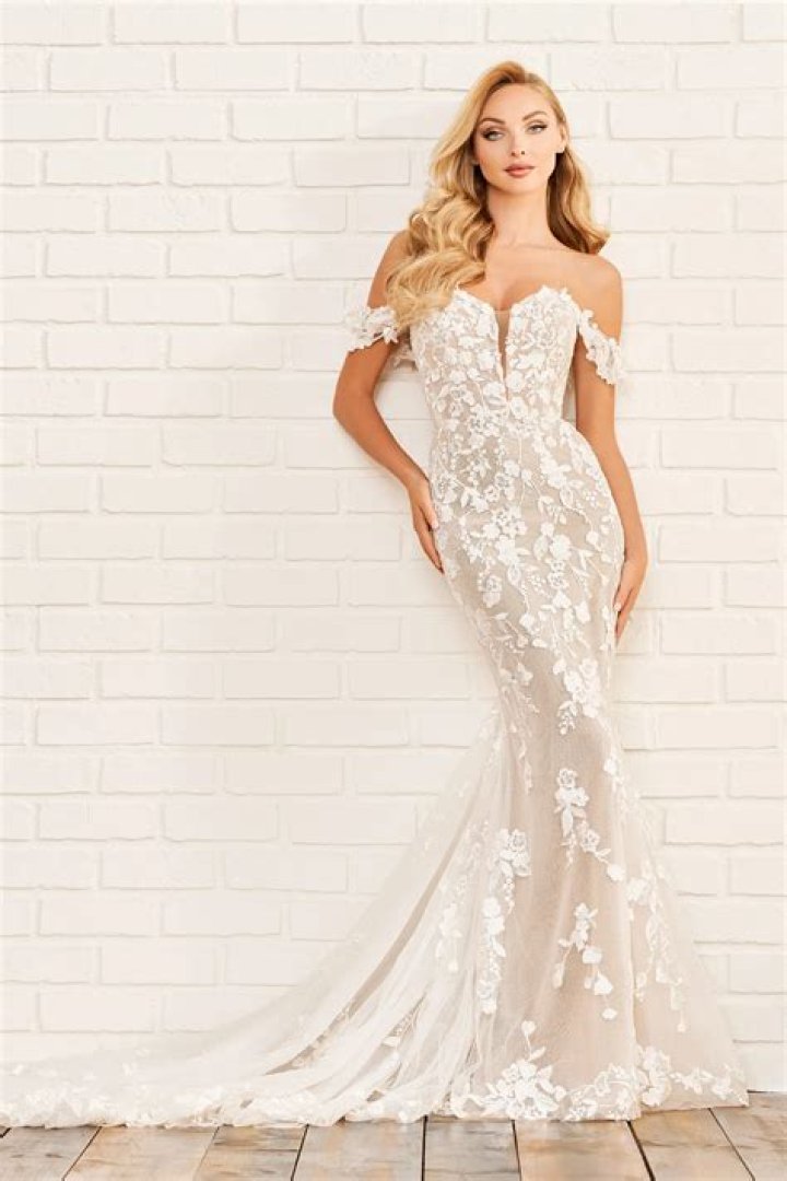 Unravel The Secrets Of Nicky Hilton's Enchanting Wedding Dress