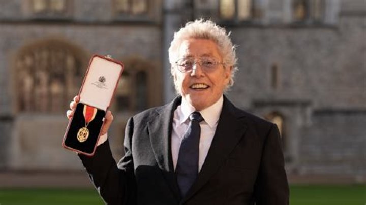 Unveil The Secrets: Roger Daltrey's Height Unraveled
