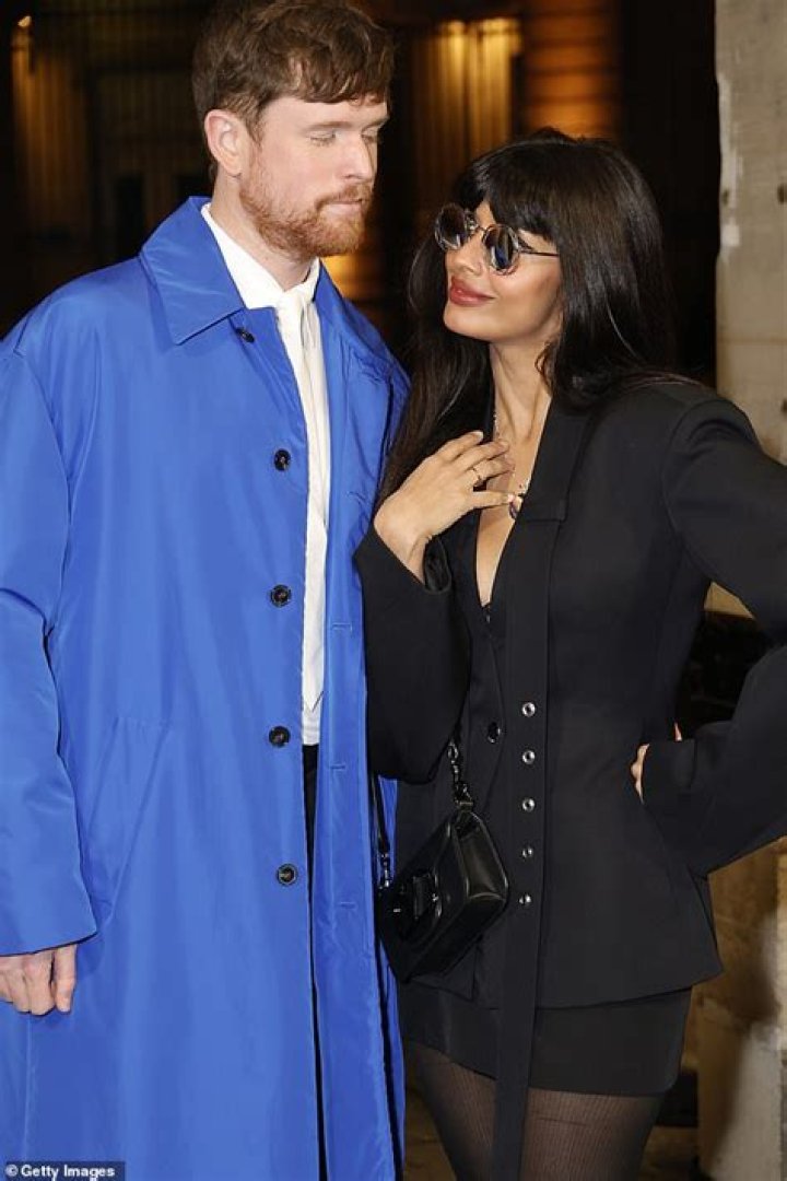 Unveiling The Untold Story Behind Jameela Jamil's Height And Weight