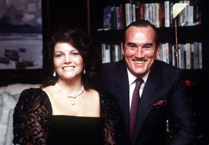 Unveiling The Untold Story Of Vicente Fernndez's Wives